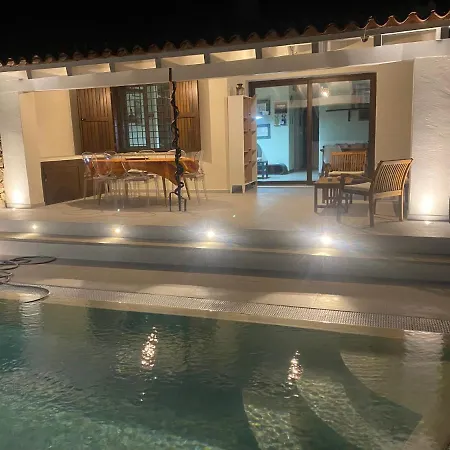 Villa Luna Villa *